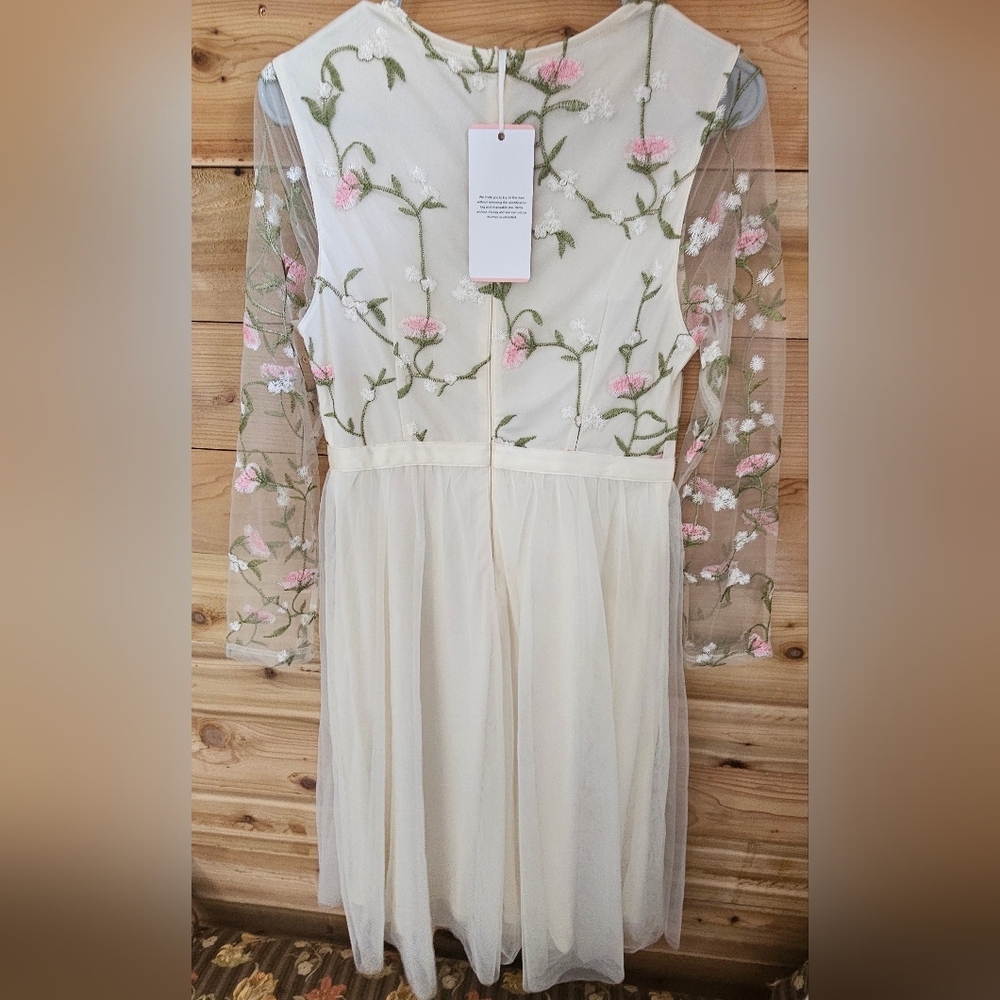 JJ's House Floral Embroidered Long Sleeve Dress - Picture 4 of 4